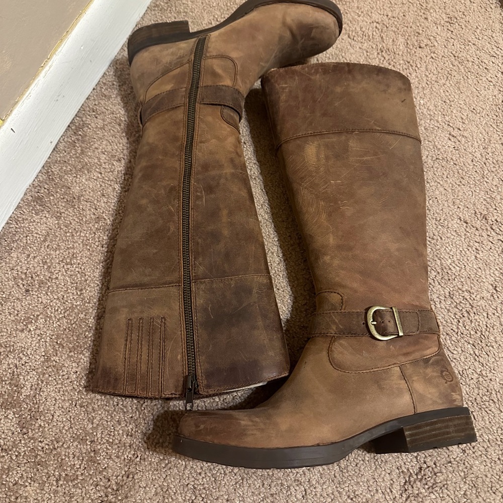 Brown Heeled Boots with Distressed Leather and Side Buckle